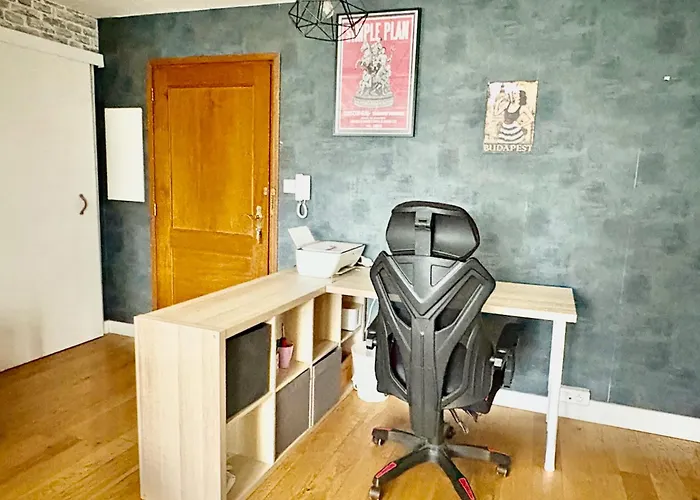 The Echevins' Jewel A Peaceful In