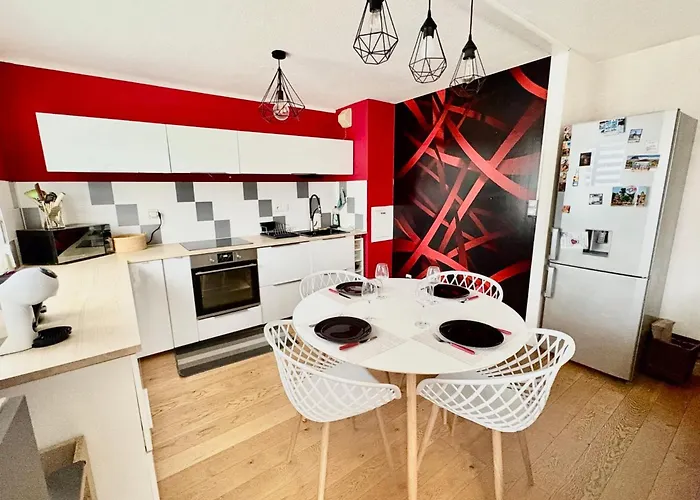 The Echevins' Jewel A Peaceful In